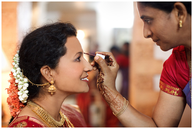 Hochzeitsfotos von Braut bei Hochzeit in Indien © Hochzeitsfotograf Berlin hochzeitslicht