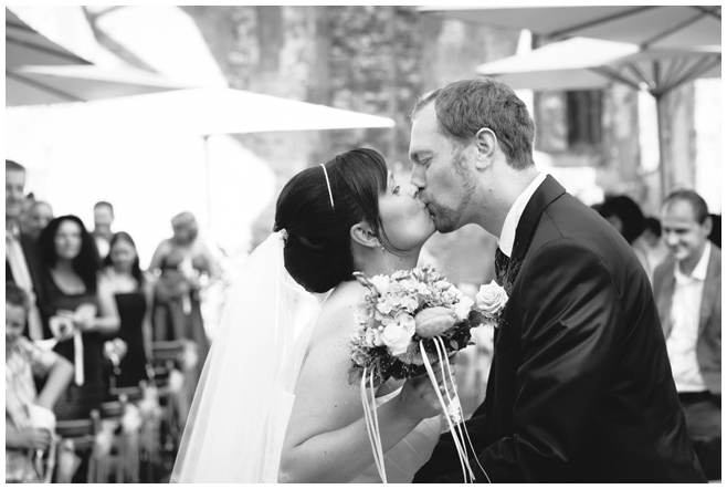 Reportagefoto von Hochzeit auf dem Rittergut Dorstadt © Hochzeitsfotograf Berlin hochzeitslicht